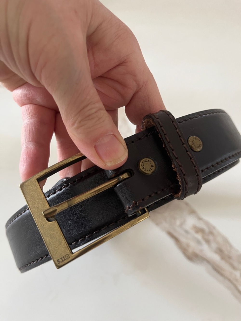 5.11 Tactical Series Classic Dark Brown Leather Belt with Brass Buckle - 40/42 - Picture 2 of 8